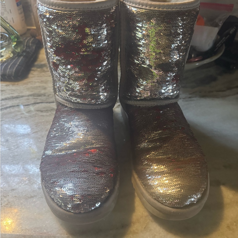 UGG Boots-Women’s sequined lightly used - Picture 3 of 7